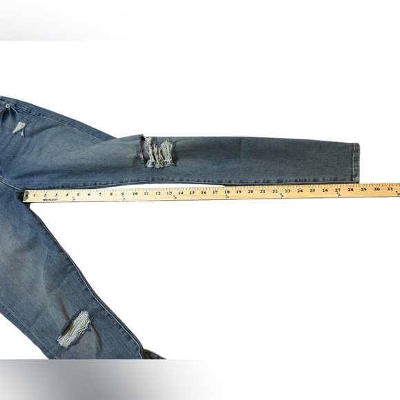 FRAME Le High Skinny Jeans — Button Fly, Distressed, Medium Wash - Picture 7 of 8